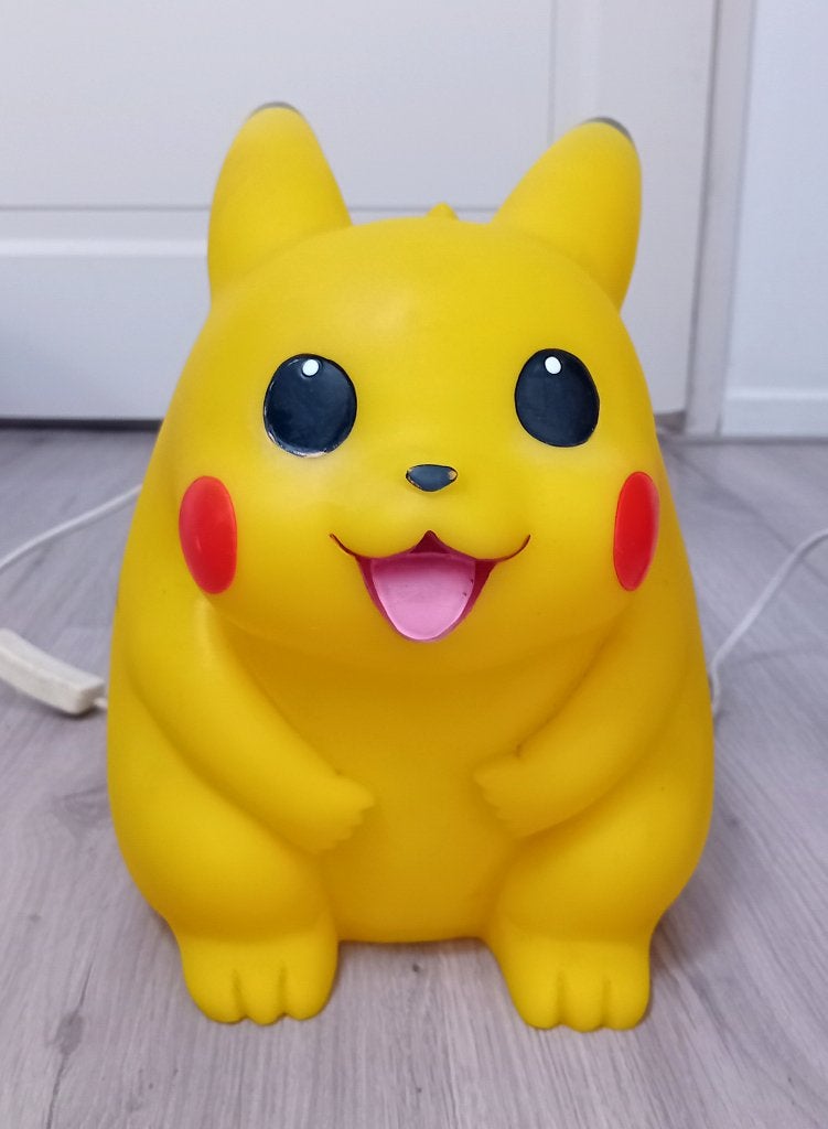 pokemon fat pikachu, display lamp, nintendo germany, Verzenden