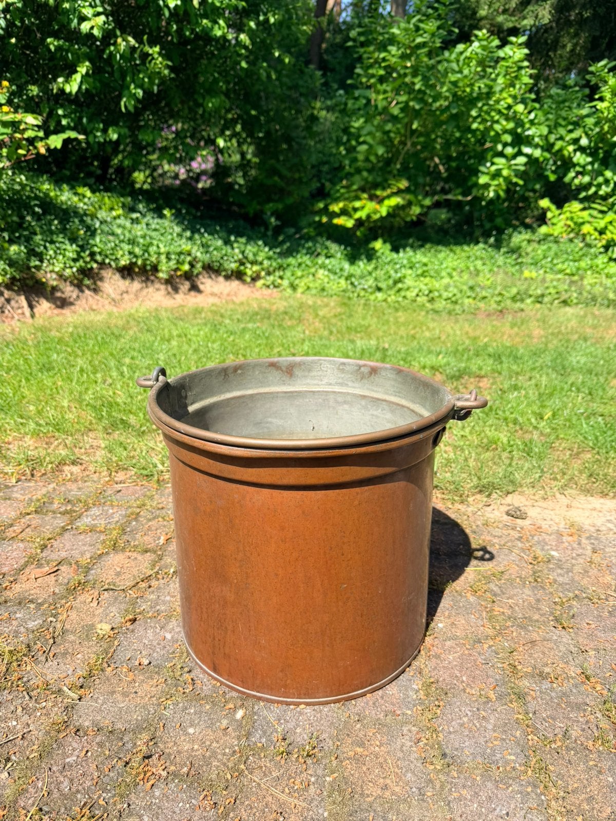 Antieke koperen emmer, Ophalen, Koper