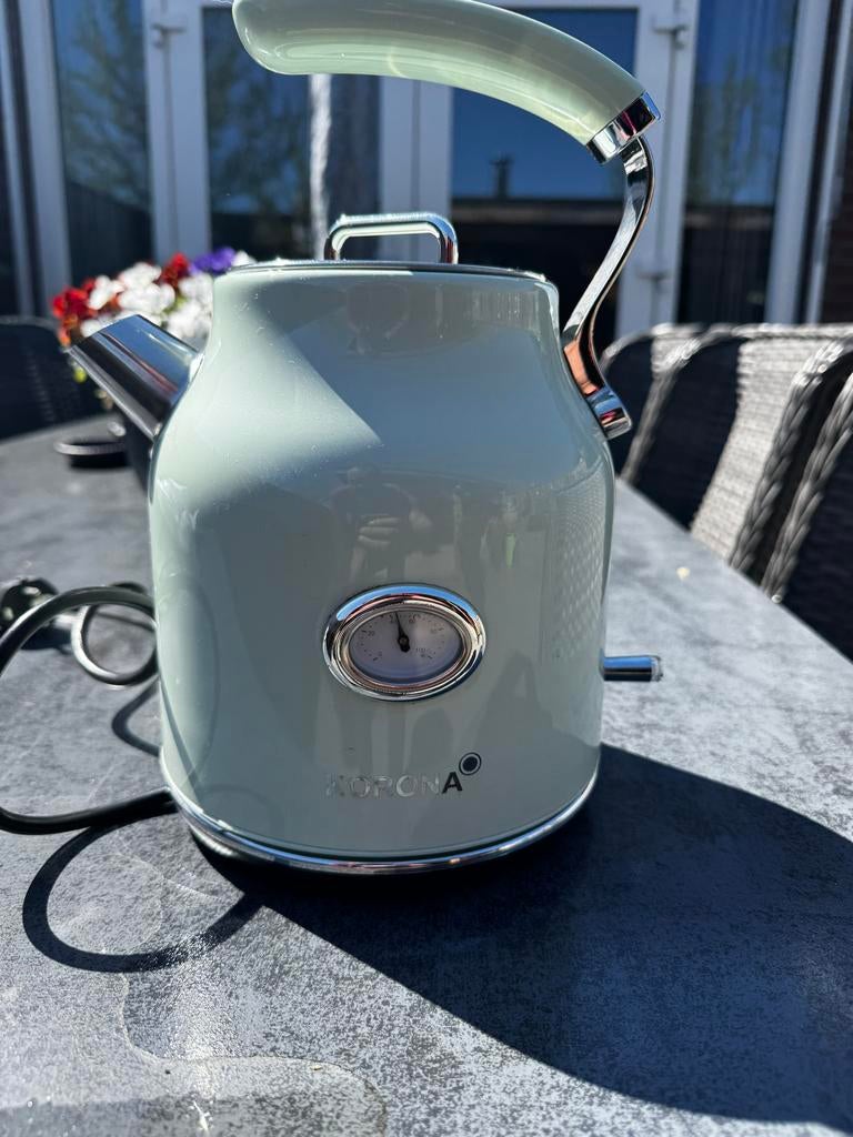 Korona Waterkoker met temperatuurmeter - Zo goed als nieuw, Witgoed en Apparatuur, Waterkokers, 1 tot 2 liter, Ophalen of Verzenden