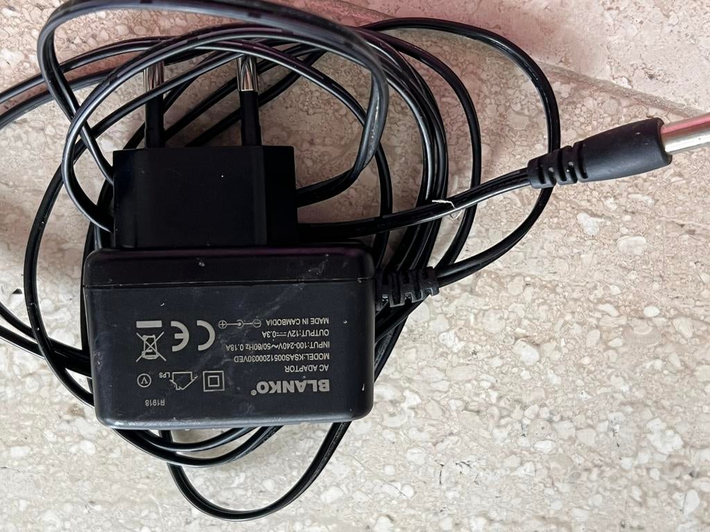 BLANKO AC Adapter 12V 0.3A - Oplader, Ophalen, Gebruikt