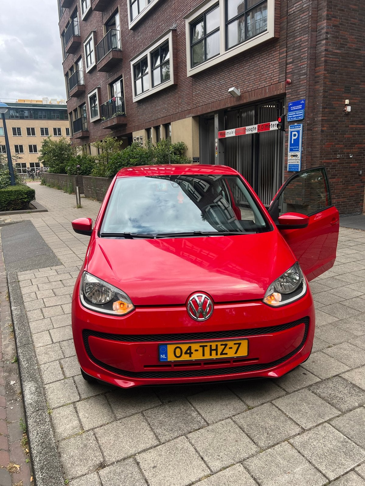 Nette Volkswagen Up! 1.0 Move Up! (2012) Rood – 2e Eigenaar, Auto's, 74 pk, Up!, 4 stoelen, Origineel Nederlands