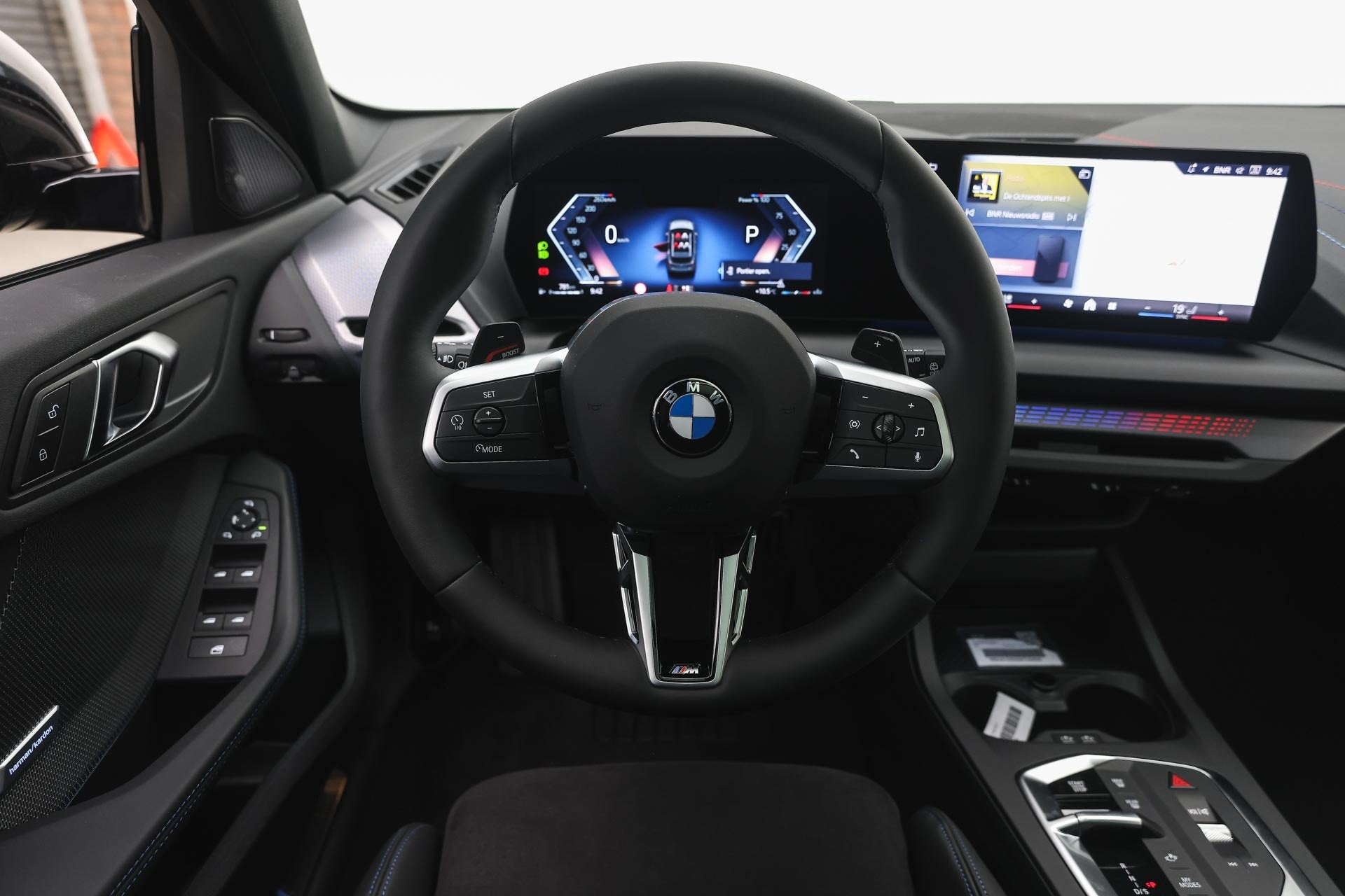BMW 1 Serie 120 M Sport Automaat / Panoramadak / Sportstoele, Auto's, Dealer onderhouden, 156 pk, Met garantie (alle), Origineel Nederlands