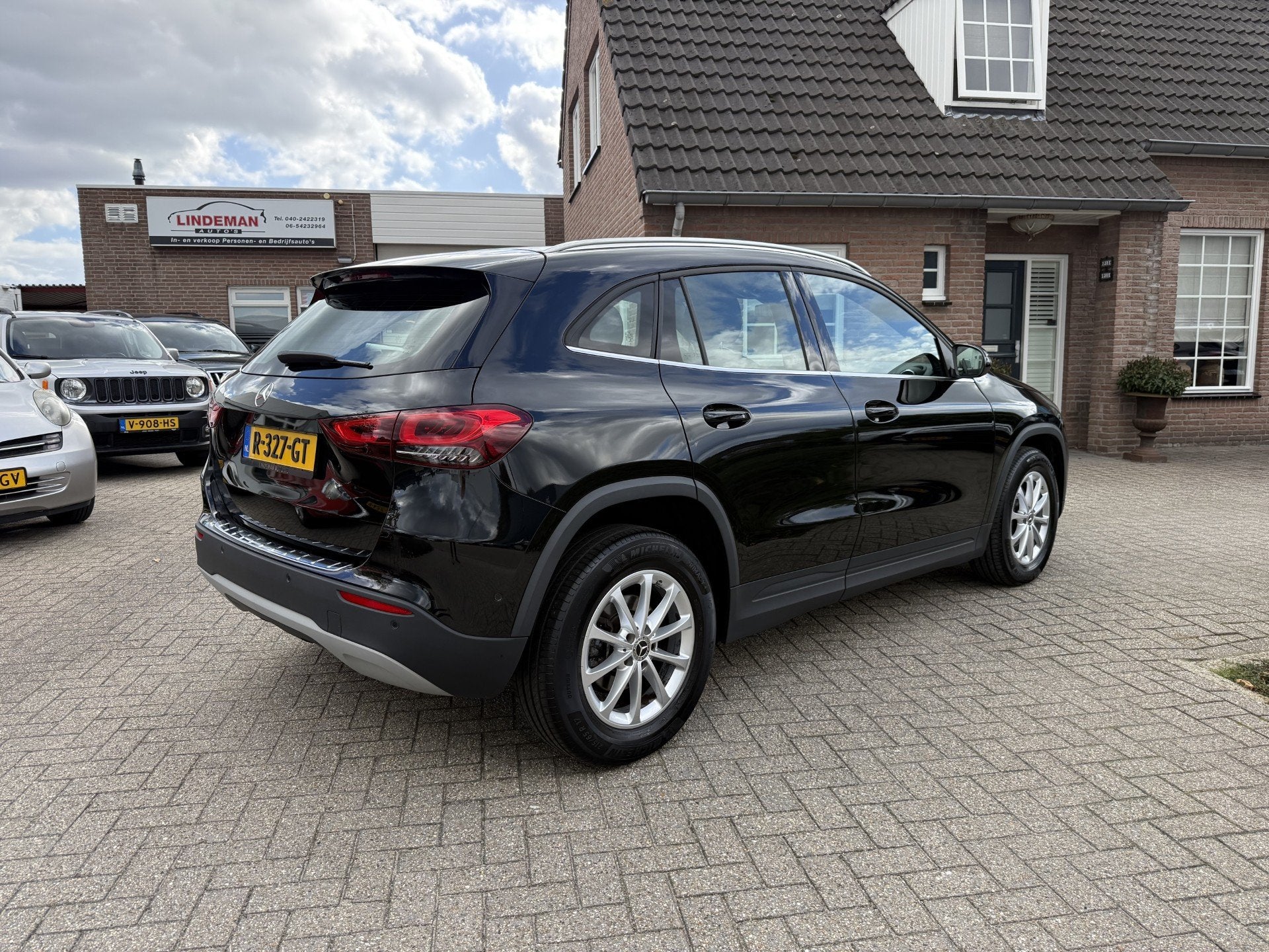 Mercedes-Benz GLA 180 Aut. Navi Stoelverw ACC Org Nederlands, Auto's, Gebruikt, 4 cilinders, Met garantie (alle), Zwart