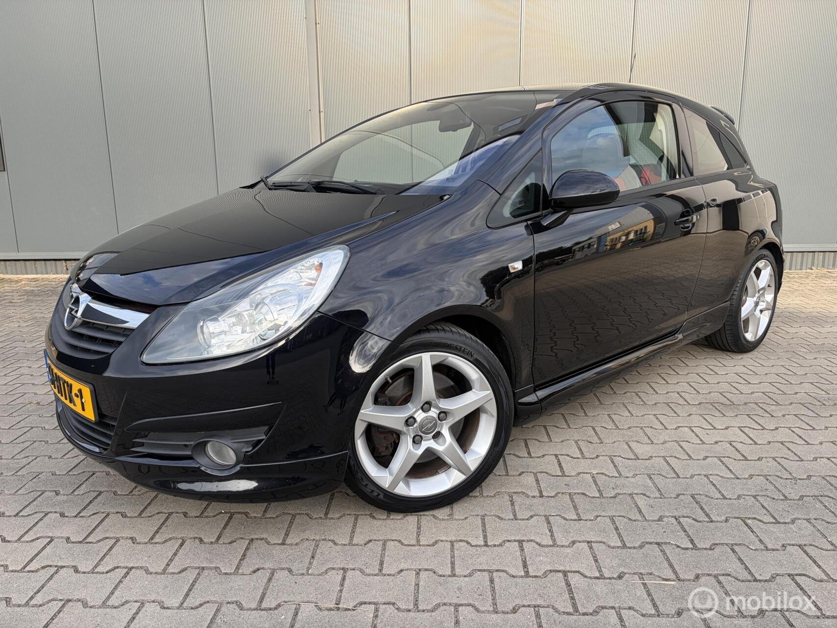 Opel Corsa 1.6-16V GSI Panoramadak NL Auto Uniek!, Auto's, Dealer onderhouden, Stof, Gebruikt, Zwart