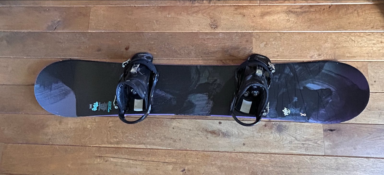 K2 Fling Snowboard 149 cm met Burton bindingen en tas, Sport en Fitness, 140 tot 160 cm, Gebruikt, Overige typen, Skiën