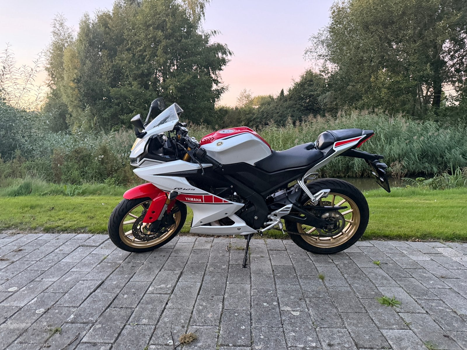 Yamaha YZF R125 ABS 2022 A1, Motoren, Occasion, 125 cc, 11 kW of minder, ABS