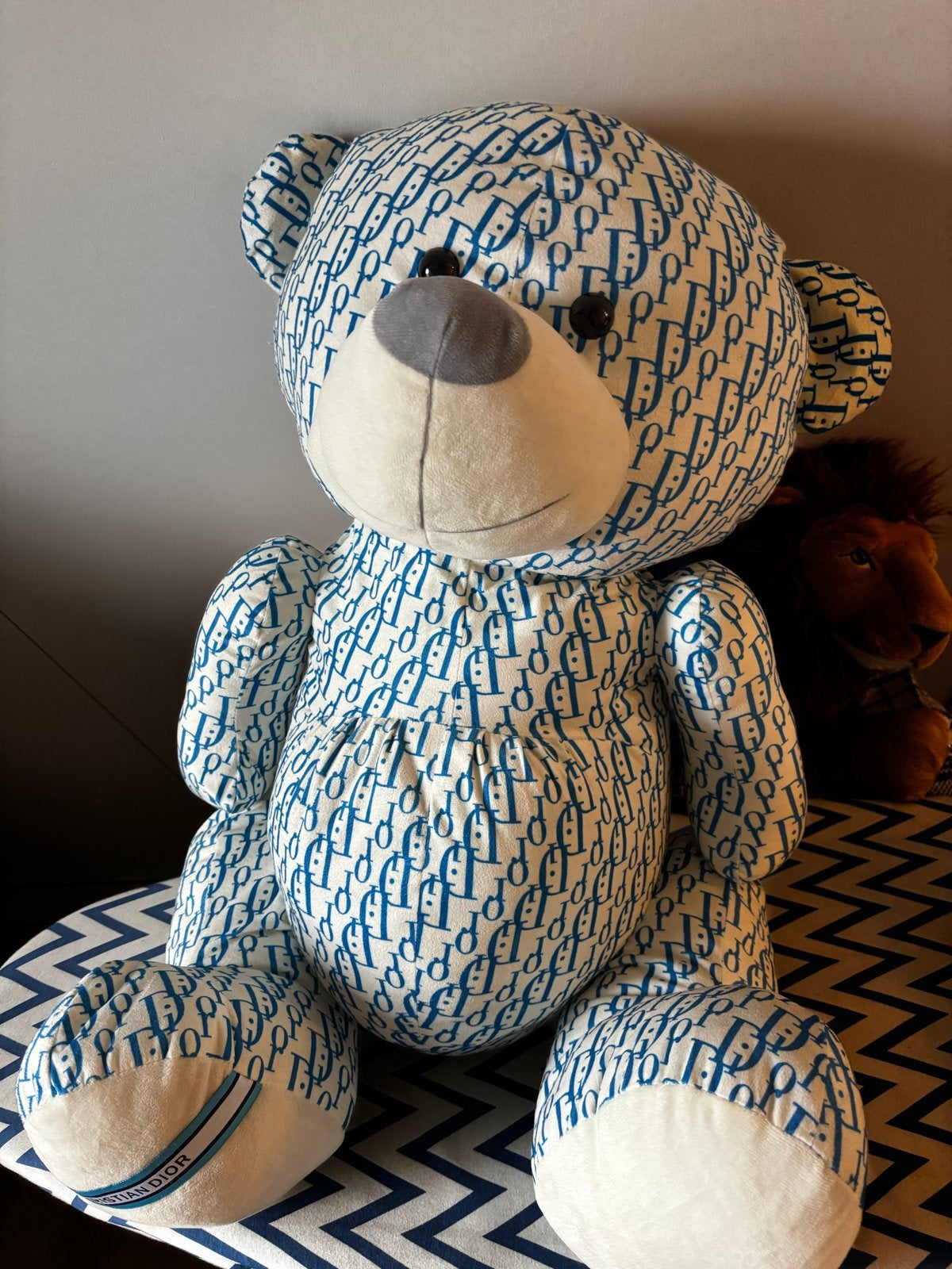 Mega grote Christian Dior blauwe teddybeer - Helemaal nieuw!, Overige merken, Beer, Blauw, Nieuw