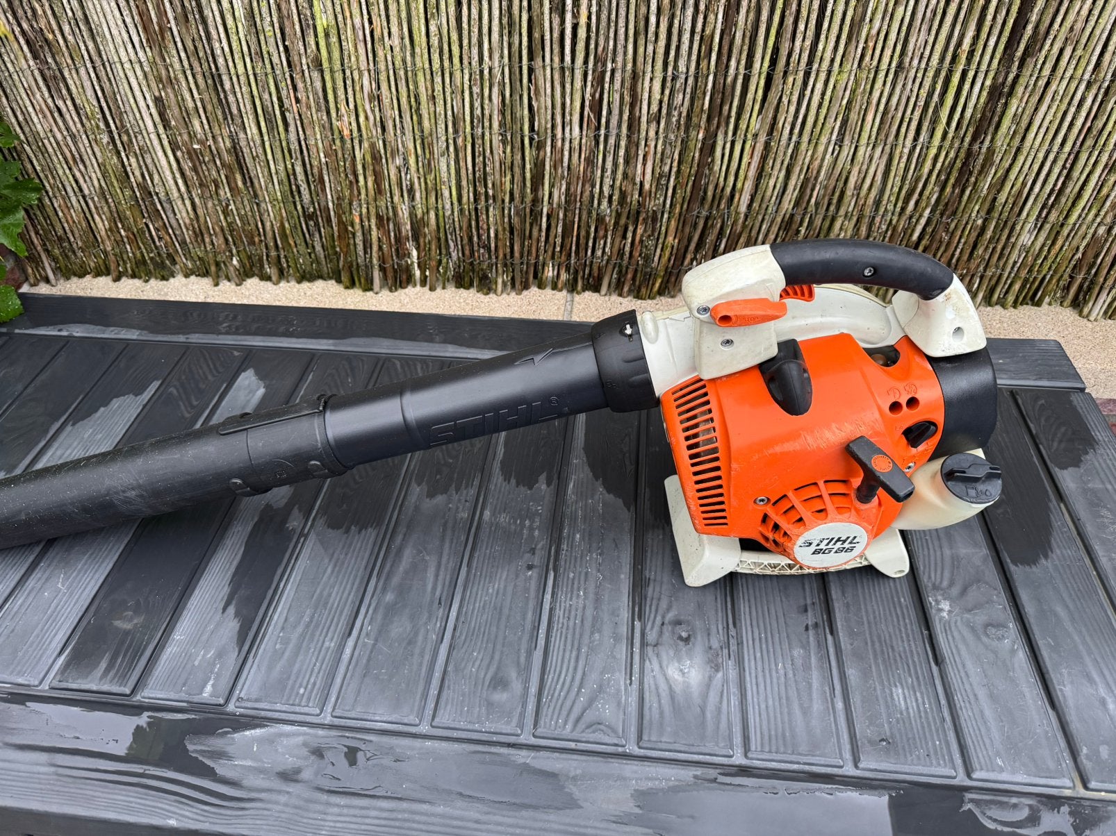 Stihl BG 86 bladblazer op benzine, Tuin en Terras, Ophalen of Verzenden, Gebruikt, Benzine, Handgedragen
