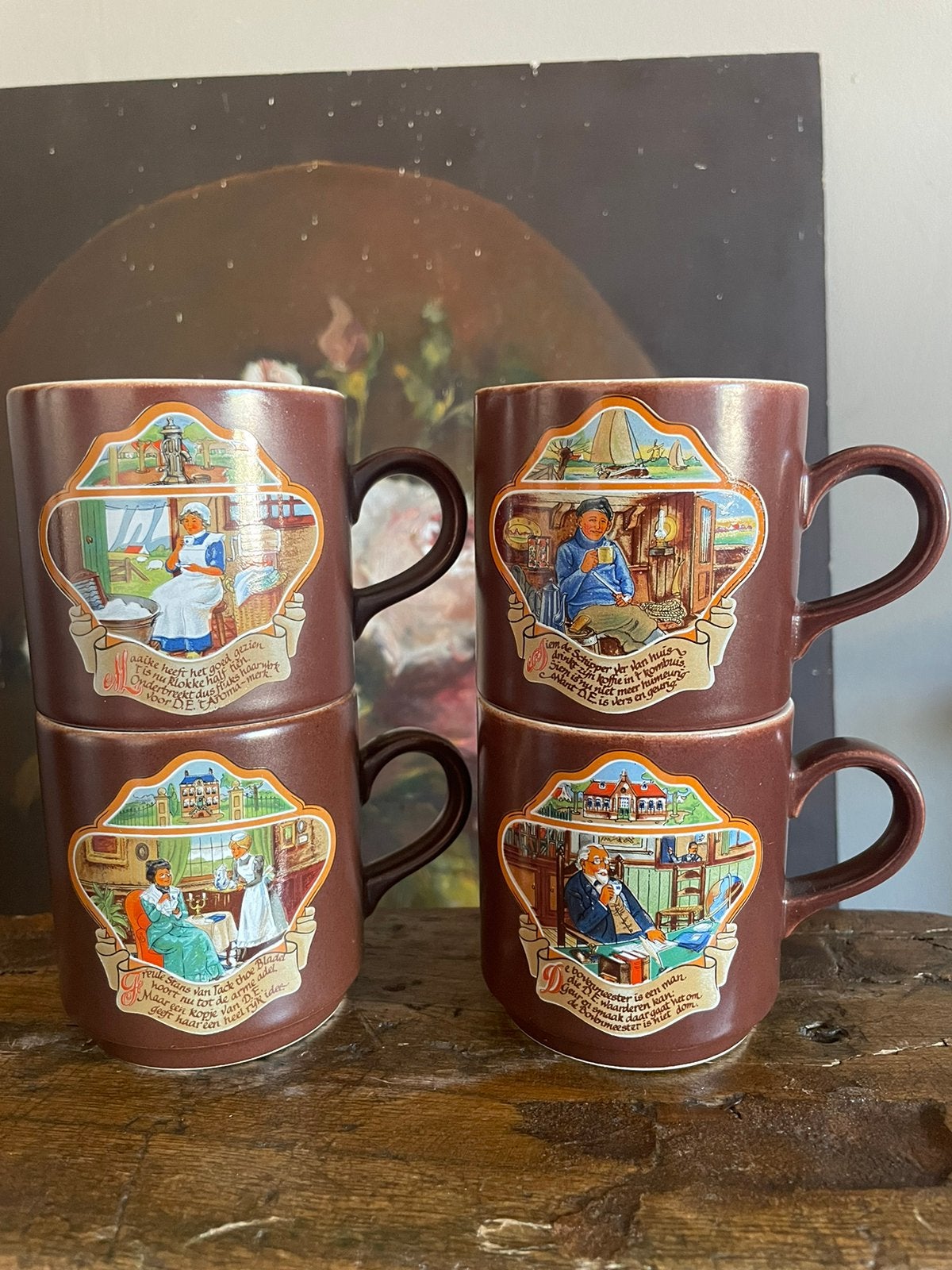 4 Douwe Egberts Villeroy en Boch vintage mokken, Ophalen of Verzenden, Zo goed als nieuw, Overige stijlen, Kop(pen) en/of Schotel(s)