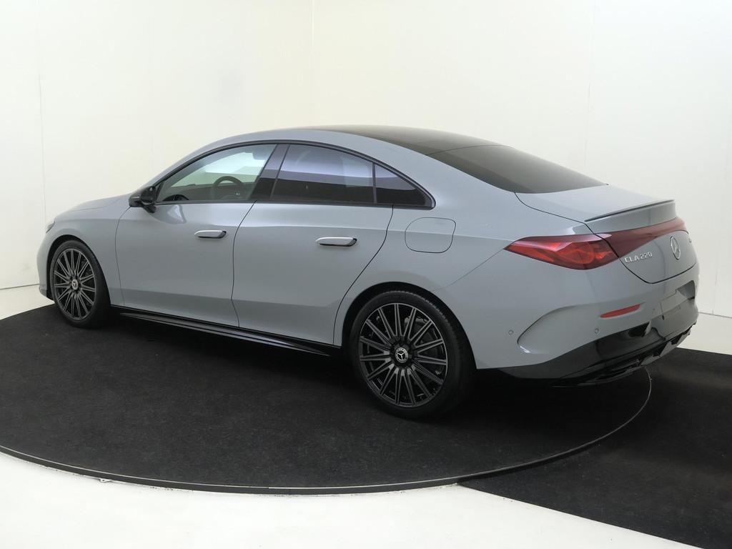 Mercedes-Benz CLA-klasse 220 4 MATIC Business Solution AMG P, Auto's, Mercedes-Benz, Automaat, Leder, Bedrijf, 1653 kg