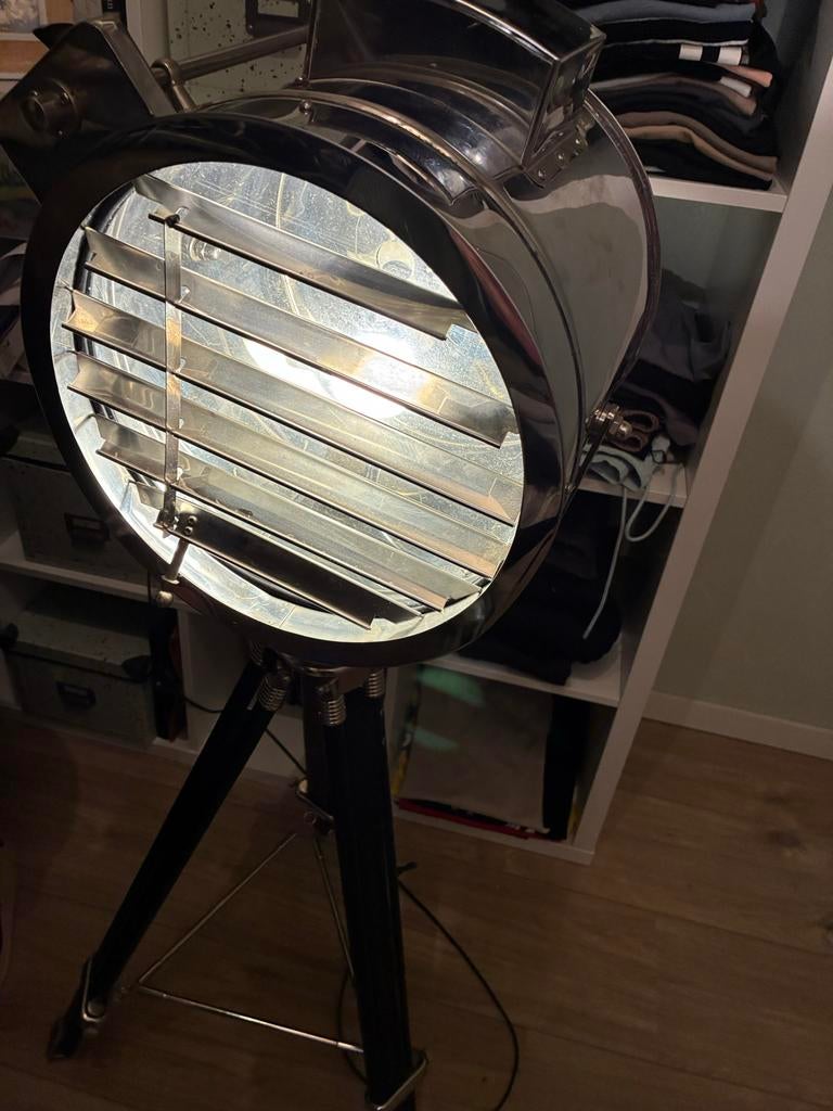 Staande lamp op driepoot - design theater film studiolamp, Ophalen, Gebruikt, Metaal, 100 tot 150 cm