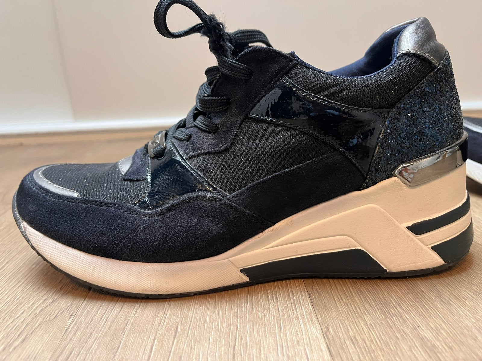 Tom Tailor Dames sneaker Navy sleehak mt 41 zilver glitter, Blauw, Ophalen of Verzenden, Sneakers of Gympen, Gedragen