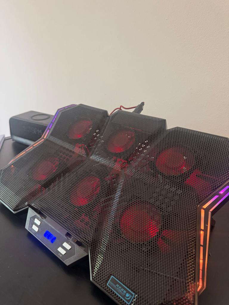 Laptop Cooling Pad / Stand  Laptop stand fan, Computers en Software, Verzenden, Zo goed als nieuw, Luchtkoeling