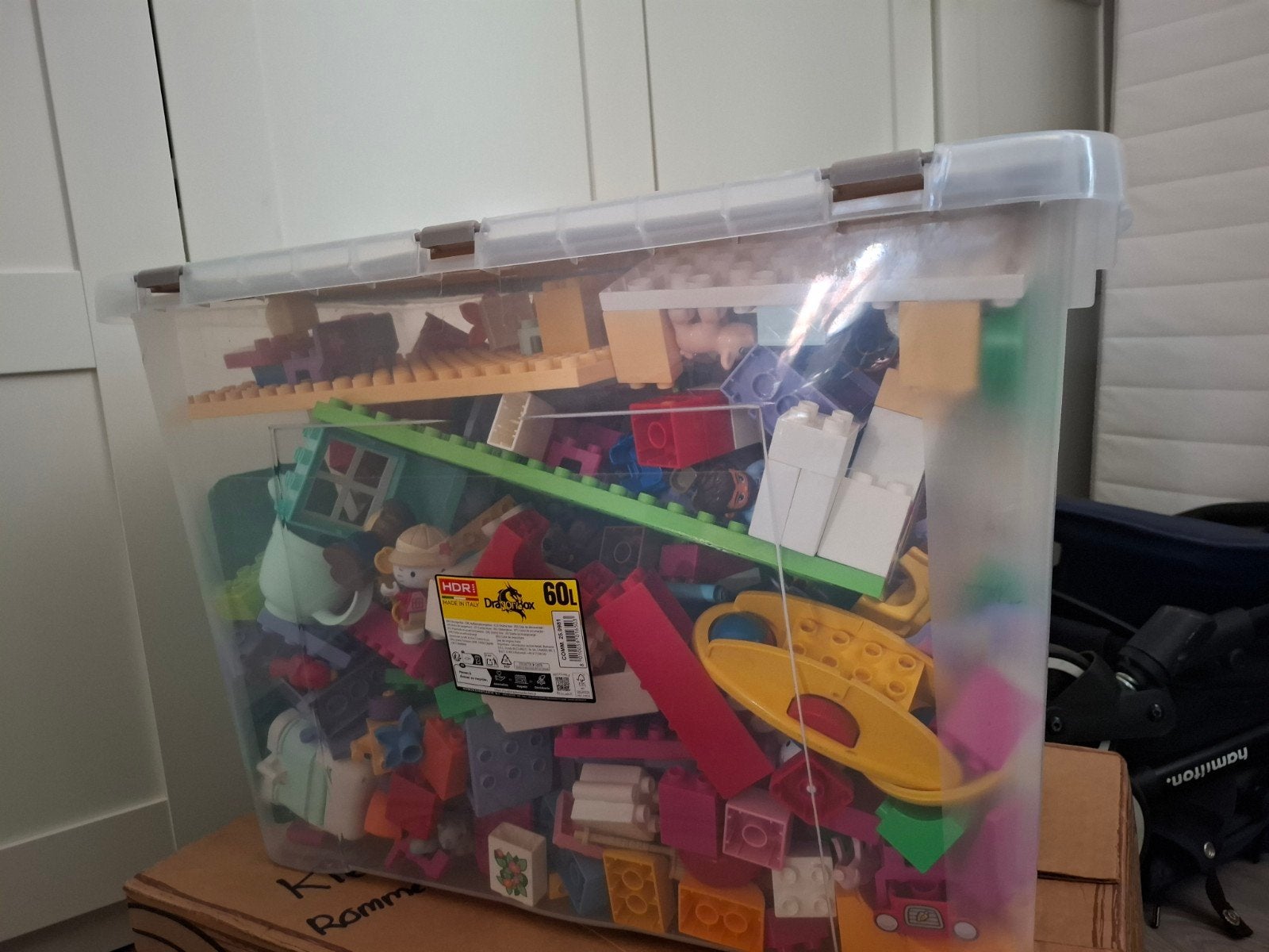 Grote partij Duplo met Hello Kitty treinbaan en huisje, Kinderen en Baby's, Speelgoed | Duplo en Lego, Ophalen, Duplo
