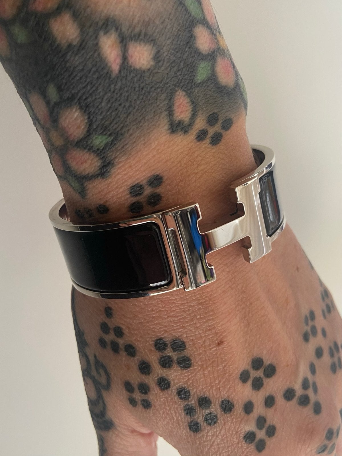 Hermès Clic H Armband Zwart Zilver 17 cm, Ophalen of Verzenden, Gebruikt, Zwart, Overige materialen
