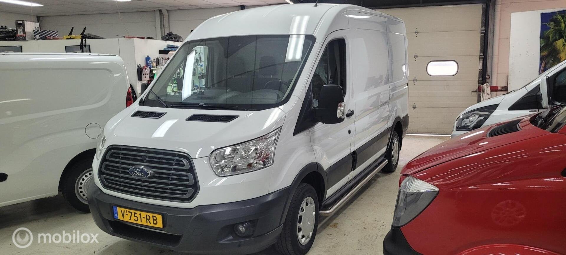 Ford Transit 290 2.0 TDCI L2H2 Ambiente, Auto's, Voorwielaandrijving, 15 km/l, Euro 6, 4 cilinders