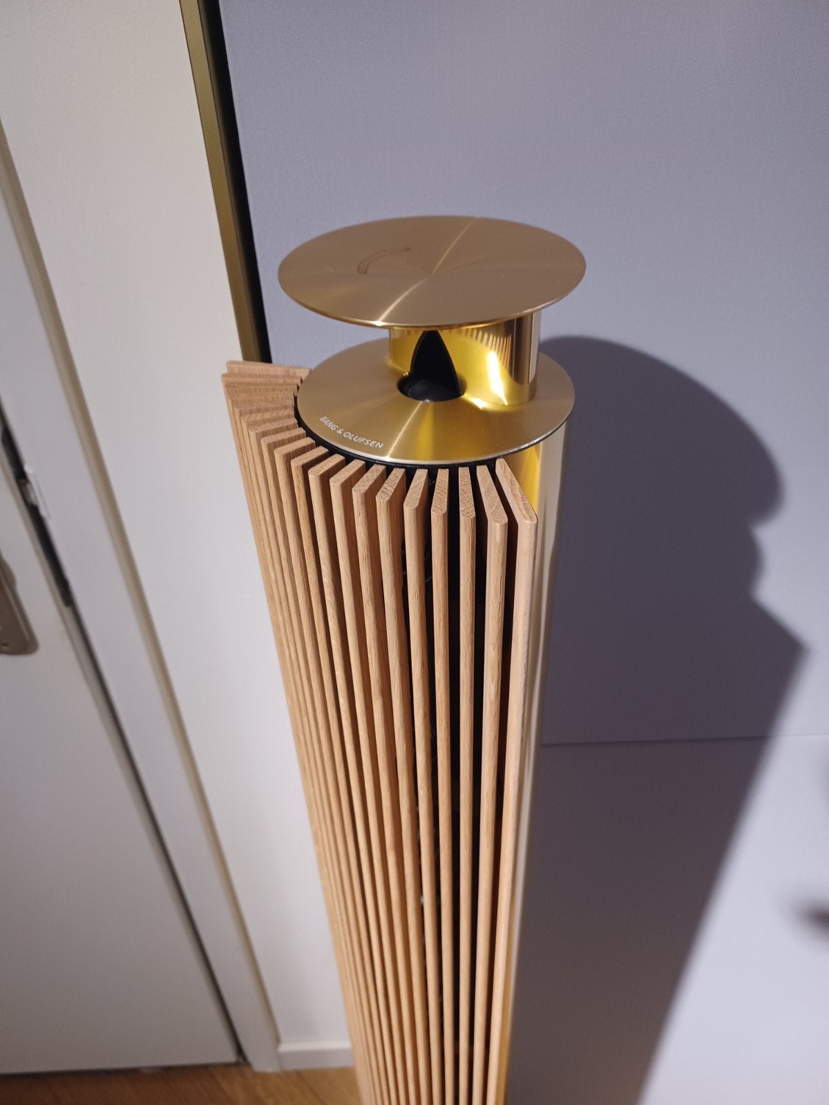 Bang & Olufsen BeoLab 18 Gold Tone -Demo set, Vloerstaande luidspreker, Struer, Nieuw, Bang & Olufsen
