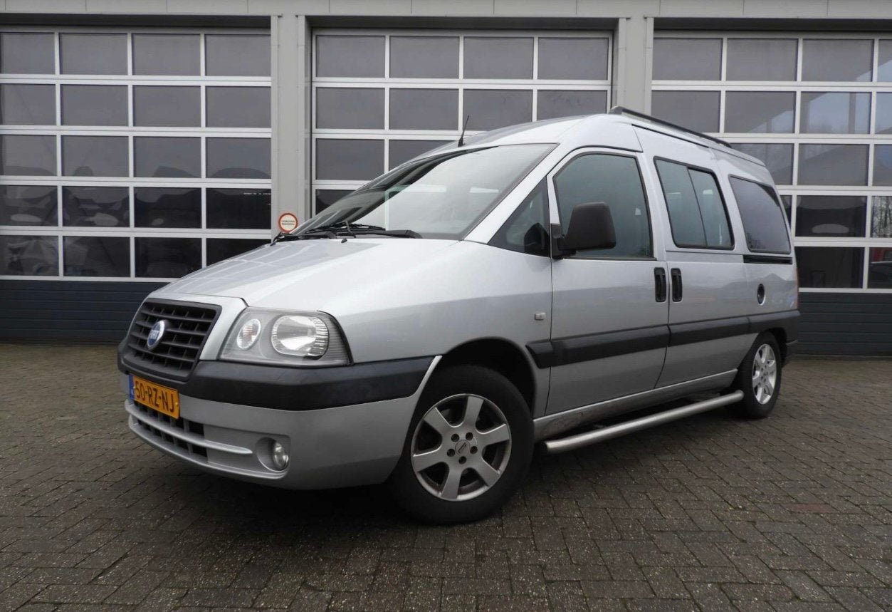 Fiat Scudo 2.0 16V LPG AUTOMAAT 9 persoon 2005 Grijs, Auto's, Fiat, 8 stoelen, 120 €/maand, Bedrijf, 1567 kg