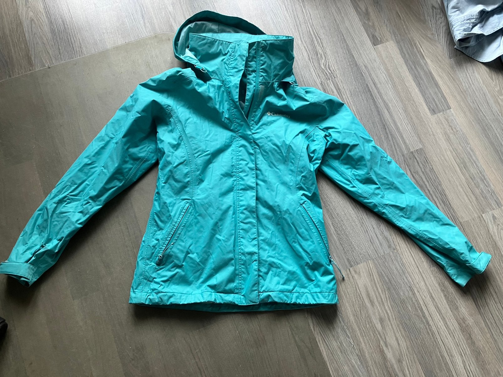 Columbia Omni tech waterproof breatelble jas mt M, Ophalen of Verzenden, Zo goed als nieuw, Maat 38/40 (M)