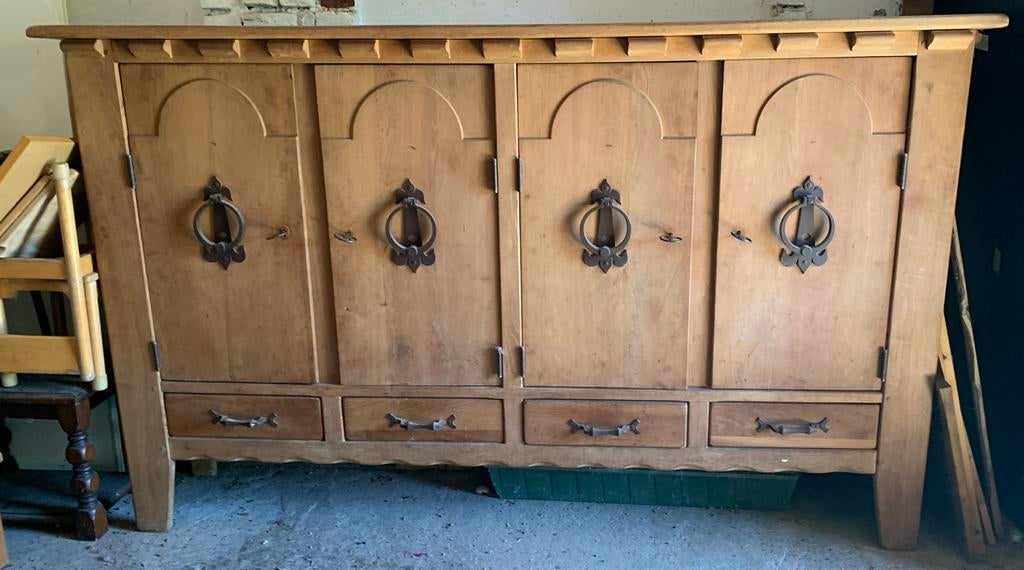 Antieke kasteel brutale kast, Ophalen, Zo goed als nieuw, 50 tot 75 cm