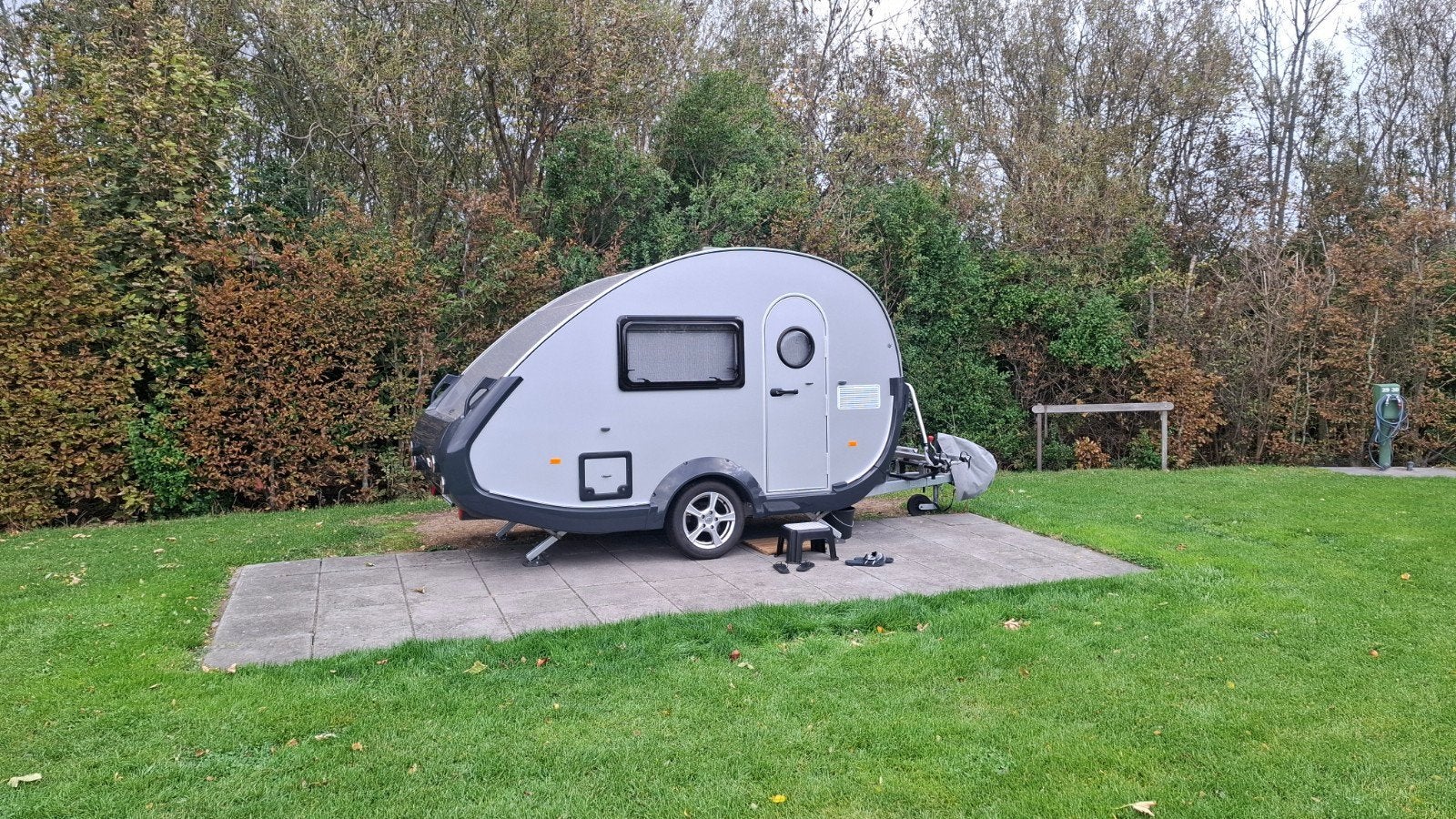 T@b 320 RS zilverkleurig 2021, Caravans en Kamperen, Caravans, Rondzit, Koelkast, Tot en met 2, Particulier