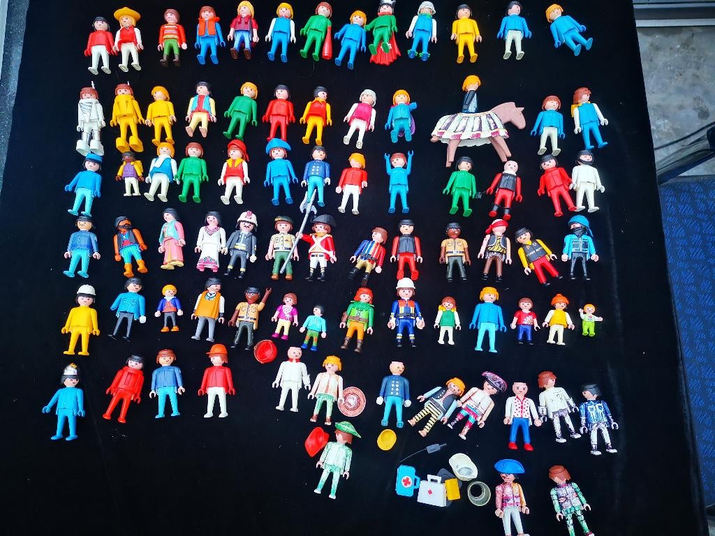 Grote collectie meer dan 80 Playmobil popjes, Kinderen en Baby's, Speelgoed | Playmobil, Ophalen of Verzenden, Gebruikt