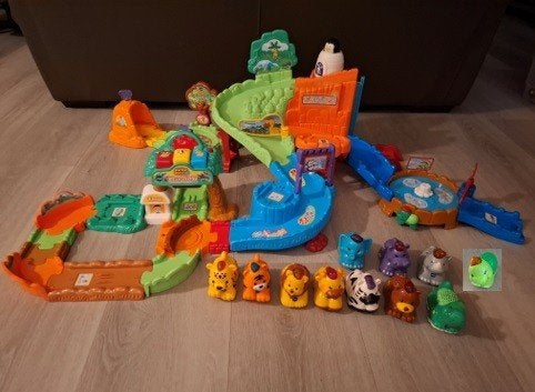 Vtech Zoef Zoef Dieren Dierentuin en Berenhol met 11 dieren, Ophalen of Verzenden, Gebruikt, 6 maanden tot 2 jaar