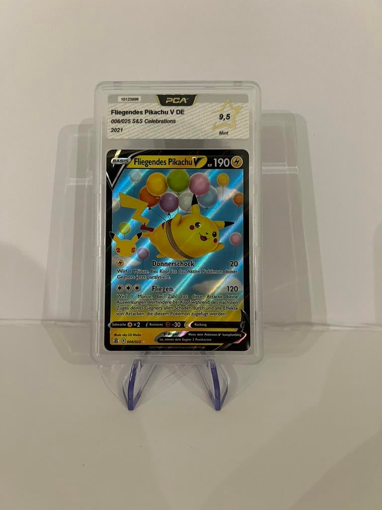 Fliegendes Pikachu V (Flying Pikachu V) GER- PCA 9.5 006/025, Ophalen of Verzenden, Nieuw, Losse kaart, Foil