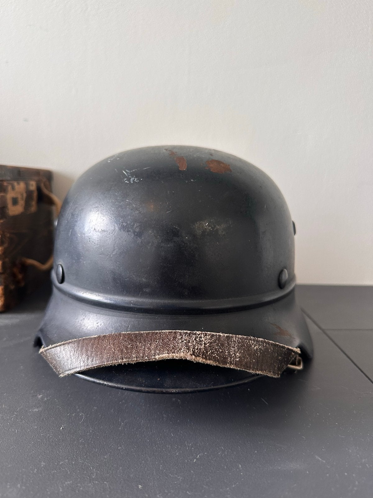 Zeldzame Duitse M35 luftschutz (WOII), Verzamelen, Ophalen of Verzenden, Overige soorten, Duitsland, Helm of Baret