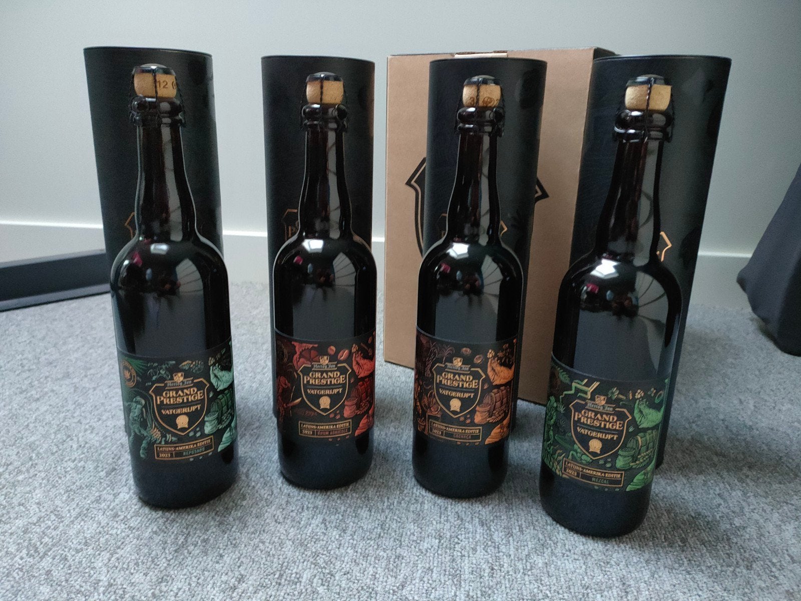 Hertog Jan Grand Prestige vatgerijpt 2023 complete set, Verzamelen, Ophalen of Verzenden, Nieuw, Flesje(s), Hertog Jan