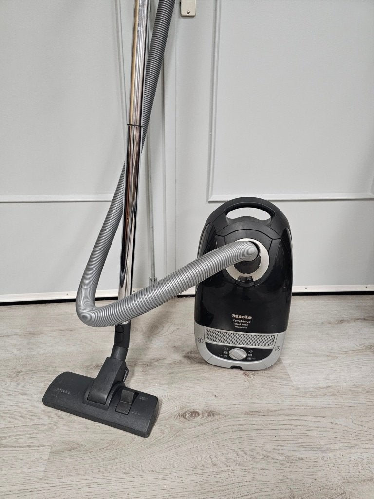 Miele C2 black pearl powerline stofzuiger voor €75,-, Witgoed en Apparatuur, Ophalen, Gebruikt, Nvt, Nvt