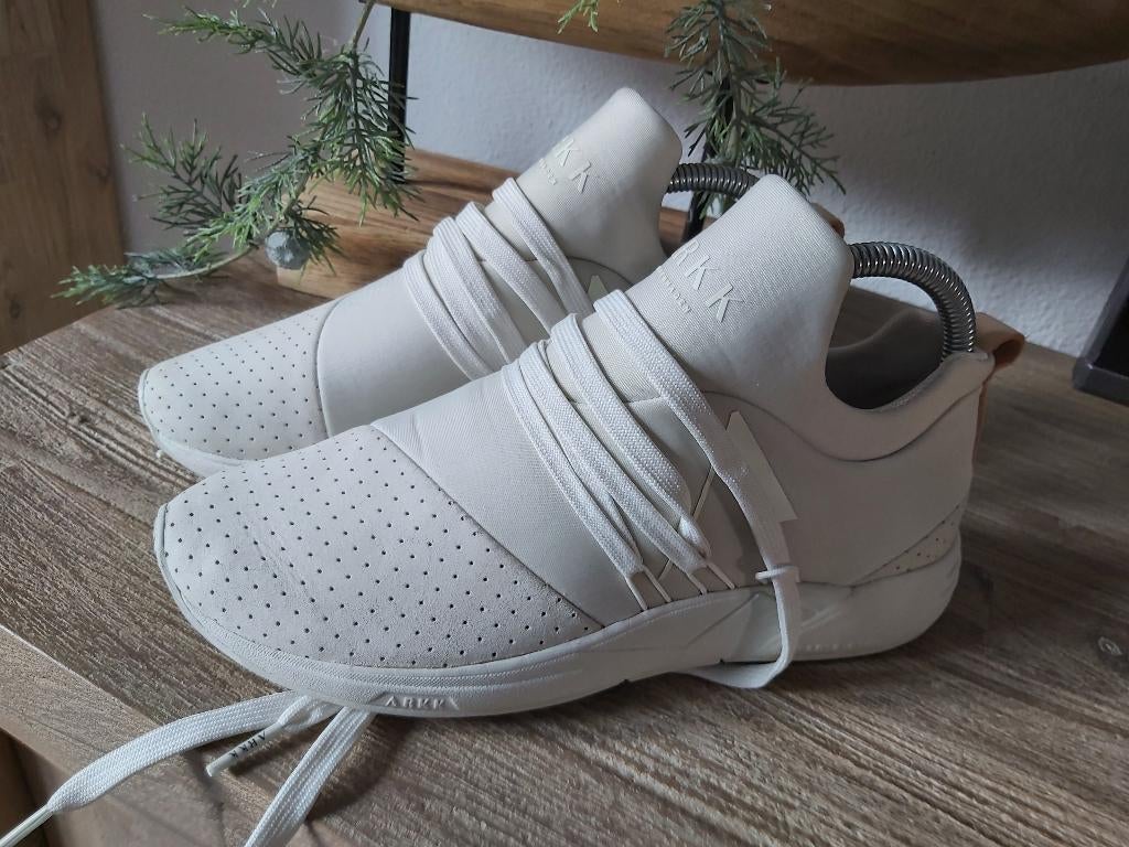 Marshmallow Nude ARKK stof canvas sneakers maat 38 = 37,5, Verzenden, Zo goed als nieuw, Overige kleuren, Sneakers of Gympen