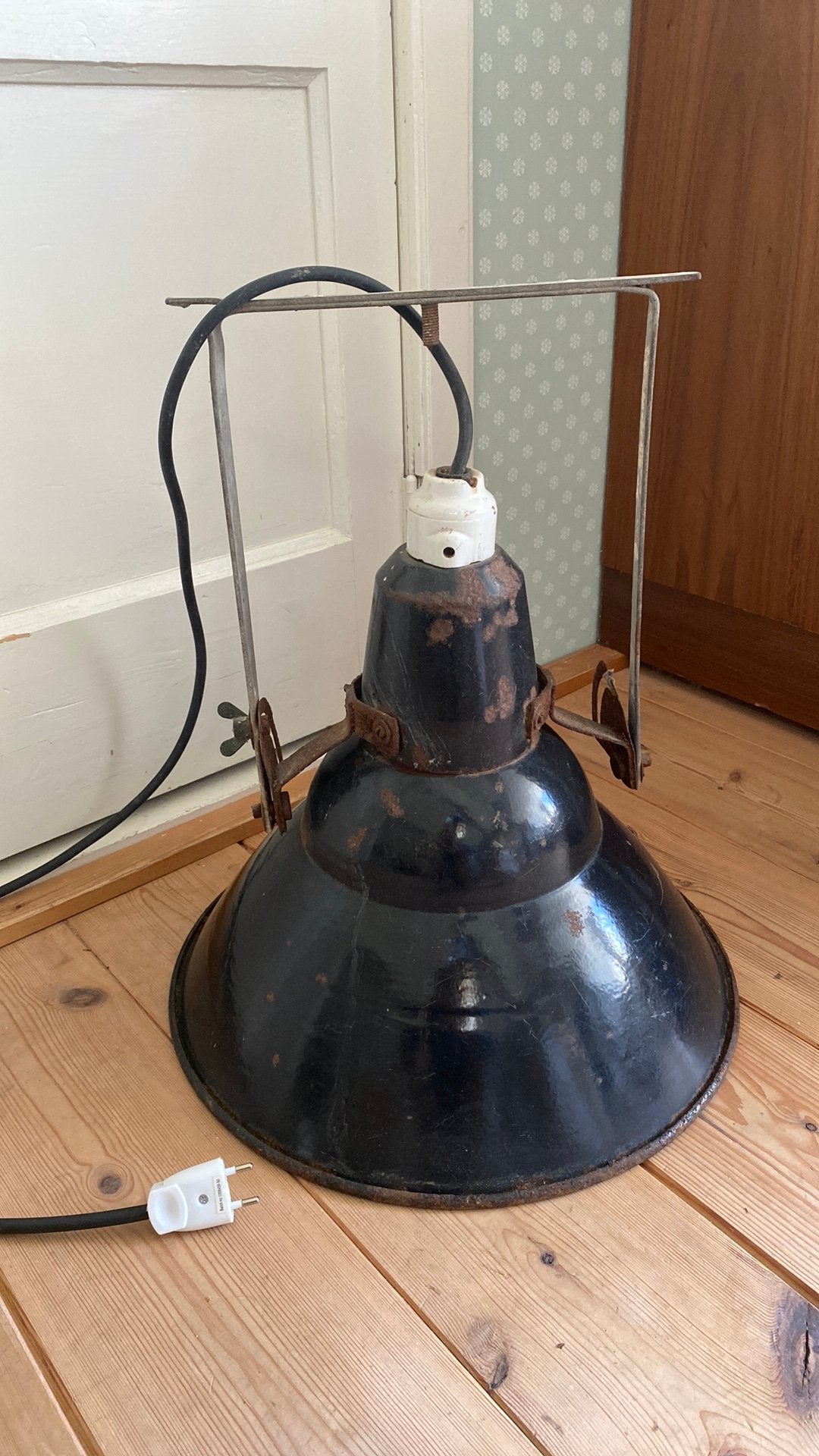Stoere, echt oude, industriële lamp, doorsnede 41 cm, Ophalen of Verzenden, Gebruikt