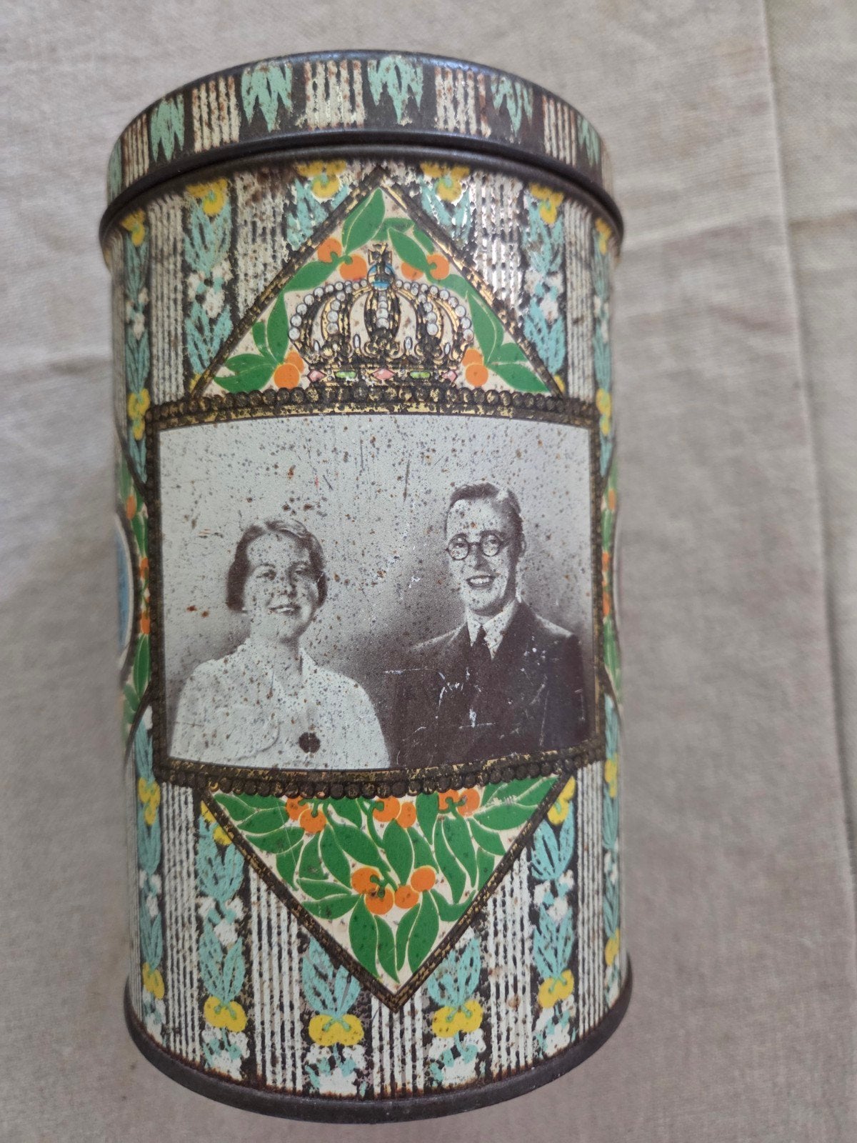 Vintage Theebus huwelijk Juliana Bernhard, Verzamelen, Blikken, Ophalen of Verzenden, Gebruikt, Overige