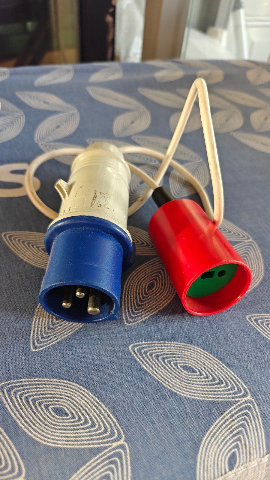 Verloopstekker camping CEE naar Schuko, Ophalen of Verzenden