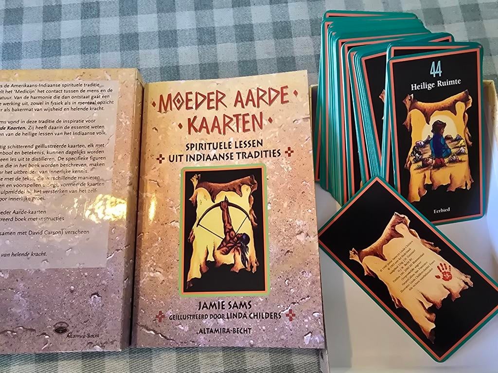 Moeder Aarde Kaarten - Spirituele lessen, Boeken, Esoterie en Spiritualiteit, Spiritualiteit algemeen, Jamie Sams, Ophalen of Verzenden