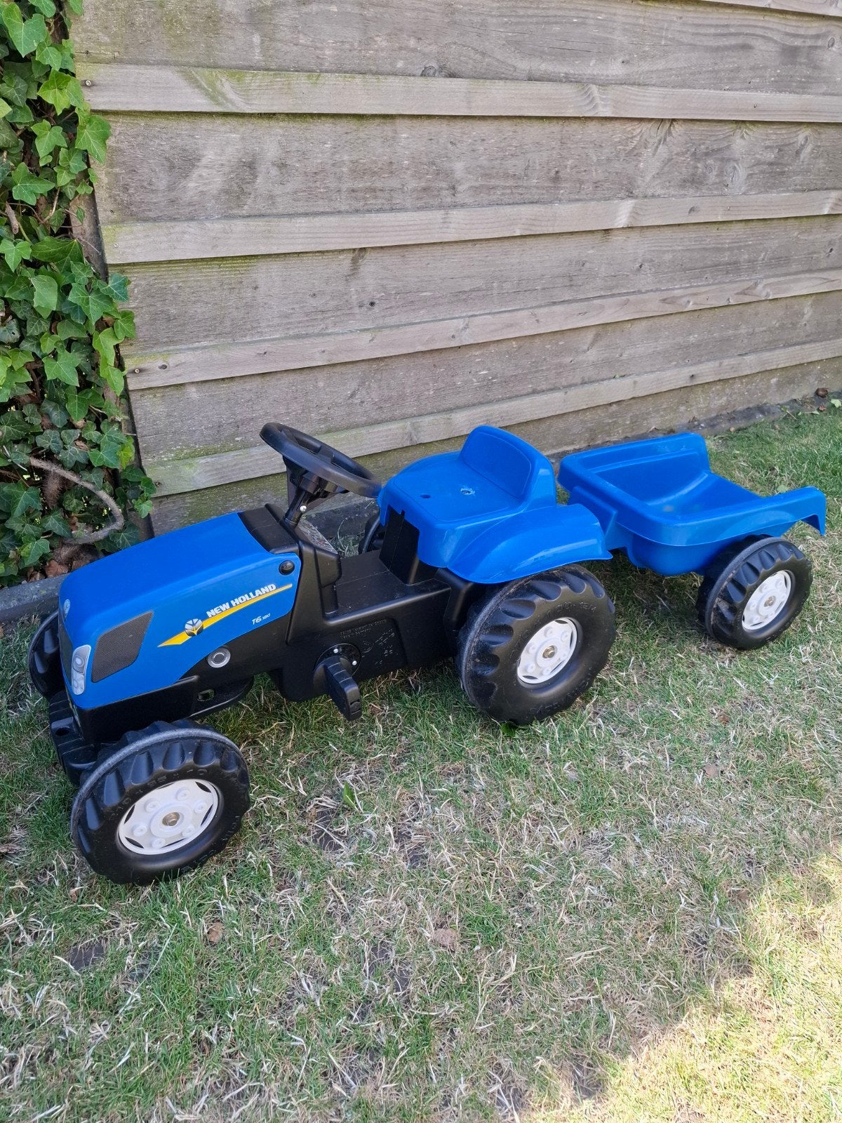 New Holland Traptractor met Aanhanger - Blauw - Rolly Toys, Ophalen, Gebruikt