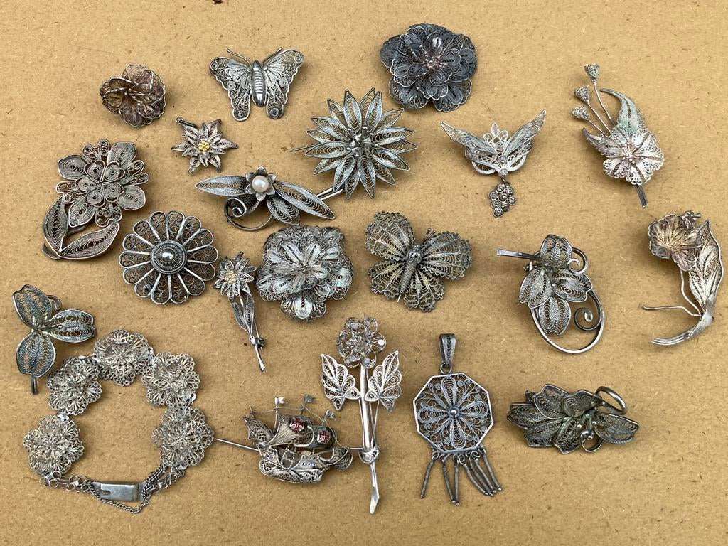 21 oude filigrain sieraden, Ophalen of Verzenden, Zilver, Overige typen