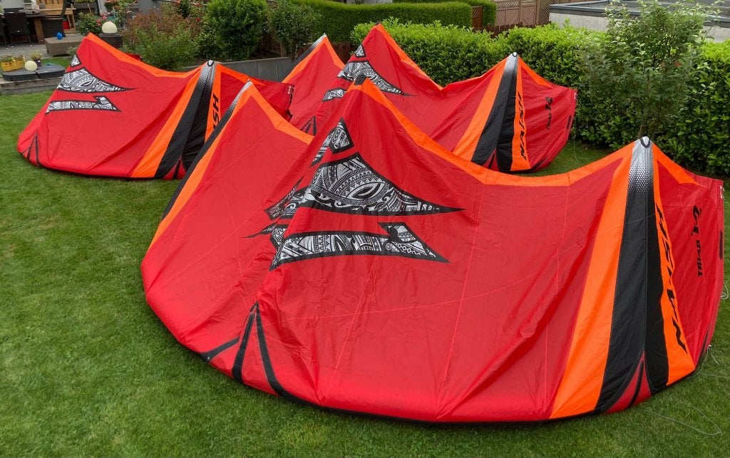 Naish Triad S26 set – 9 / 12 / 14 + 2 bars, Watersport en Boten, Ophalen, Kitesurf-set, Geen board, Zo goed als nieuw