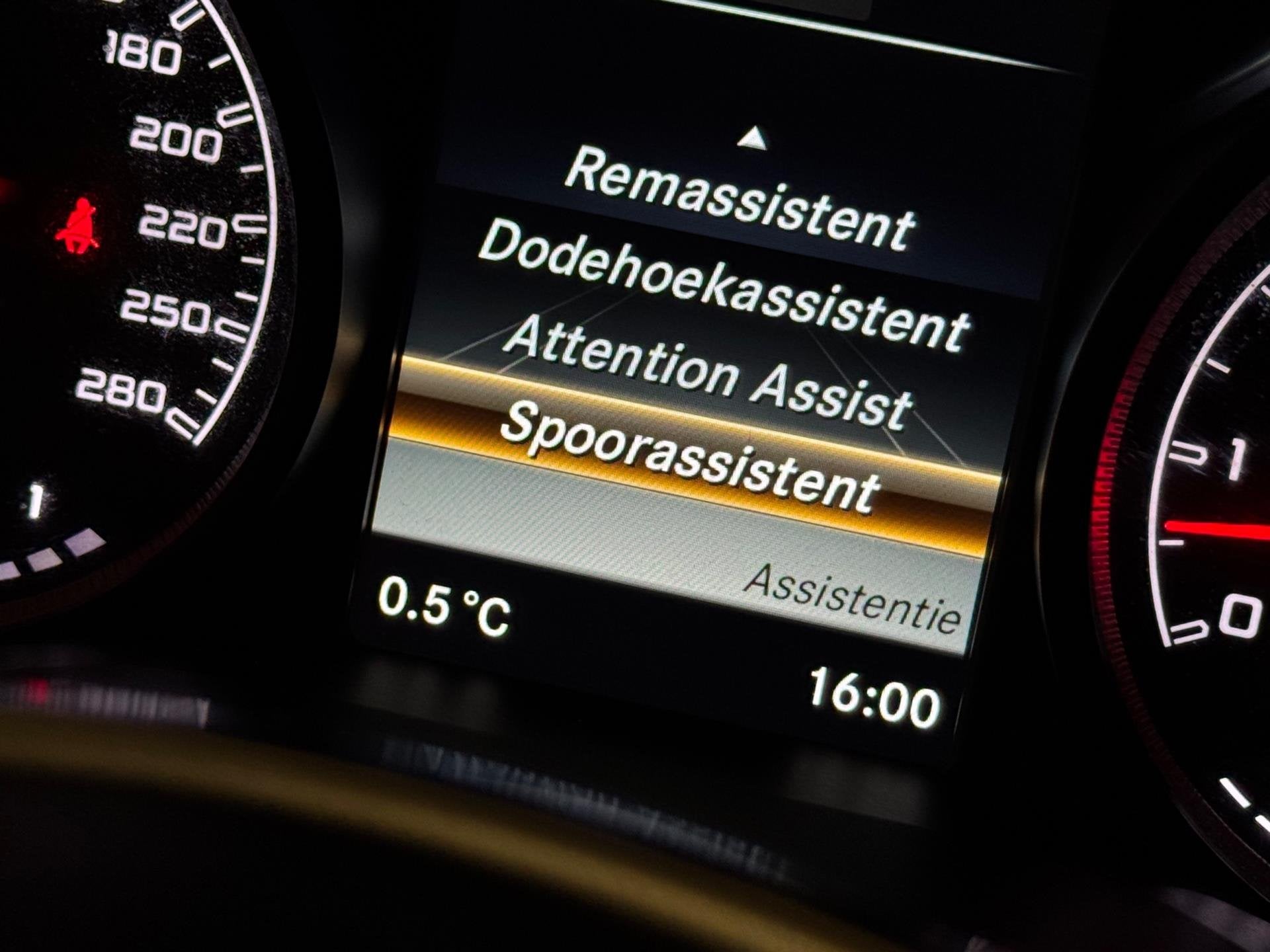 Foto 46 van Mercedes-Benz GLC-klasse AMG 43 4MATIC 367 PK |PANO|LUCHTVER