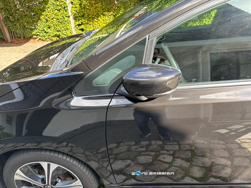 Foto 20 van Nissan Leaf Electric 40kWh 2018 Zwart metallic vol opties