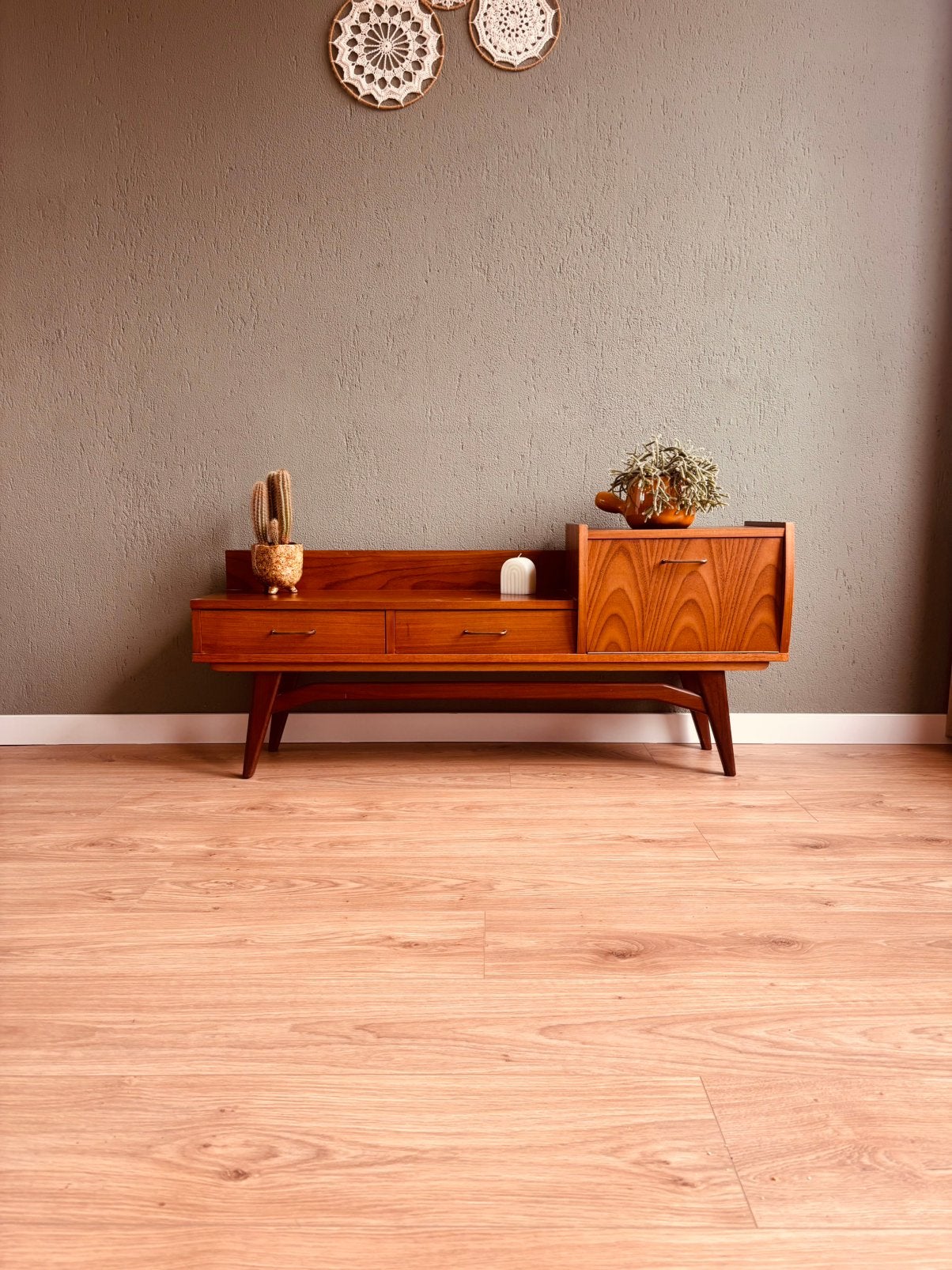 Vintage dressoir tv meubel, Huis en Inrichting, Ophalen of Verzenden, Zo goed als nieuw, 25 tot 50 cm, 100 tot 150 cm