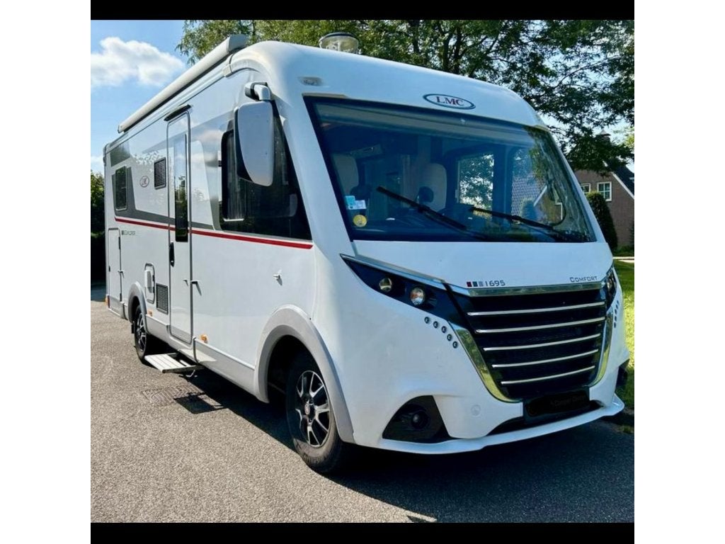LMC explorer comfort 695 (1058228), Caravans en Kamperen, Campers, Integraal, Ringverwarming, Fiat, Luifel