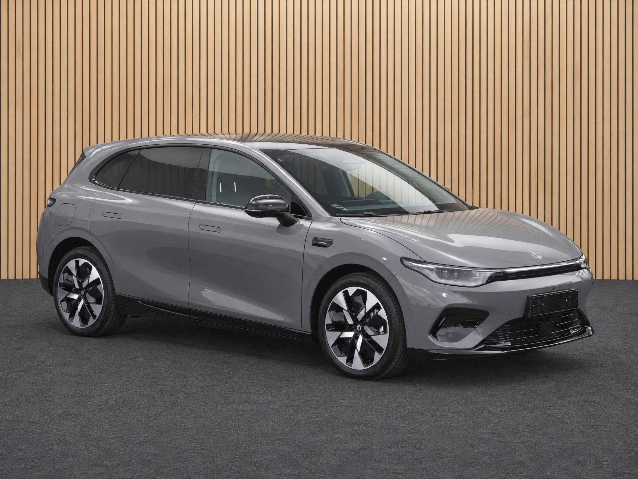 Leapmotor B05 ProMax Design 67.1 kWh Boek nu een proefrit bi, Auto's, 12 maanden, Achterwielaandrijving, Overige modellen, Nieuw