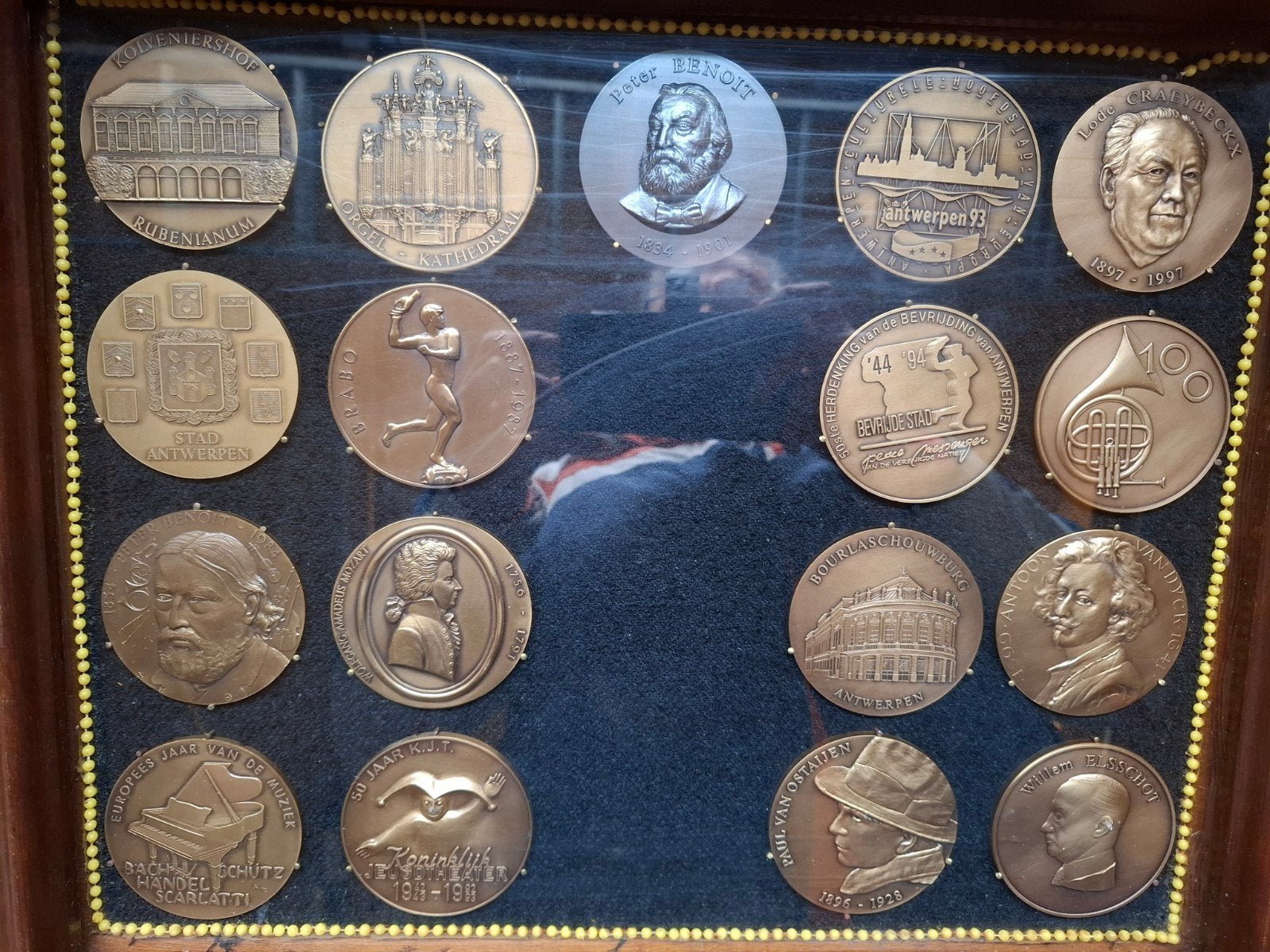 17 verschillende bronzen penningen uit België, Postzegels en Munten, Penningen en Medailles, Ophalen of Verzenden, Brons, Buitenland