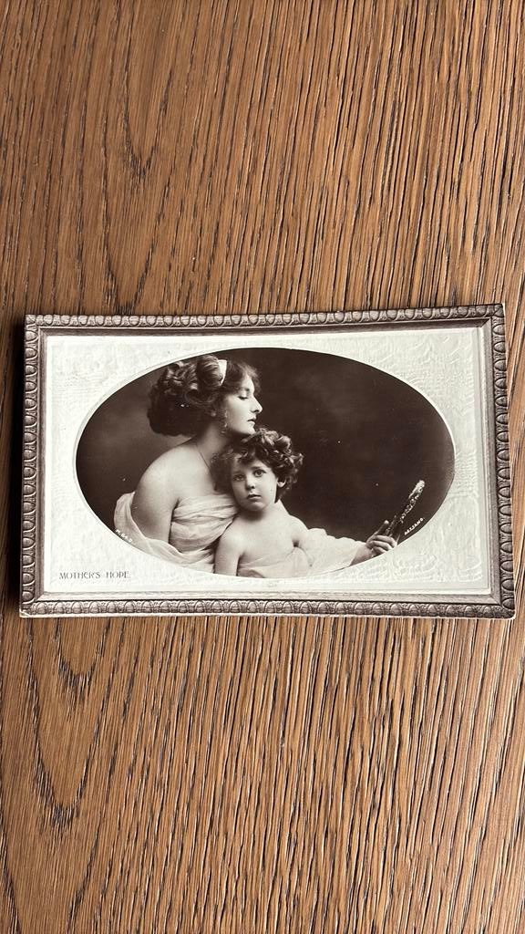 GERESERVEERD! Moeders hoop. Moeder en kind., Ophalen of Verzenden, Voor 1920, Kinderen