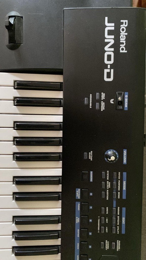 Roland Juno D, Muziek en Instrumenten, Synthesizers, Ophalen of Verzenden, Zo goed als nieuw, 61 toetsen, Roland