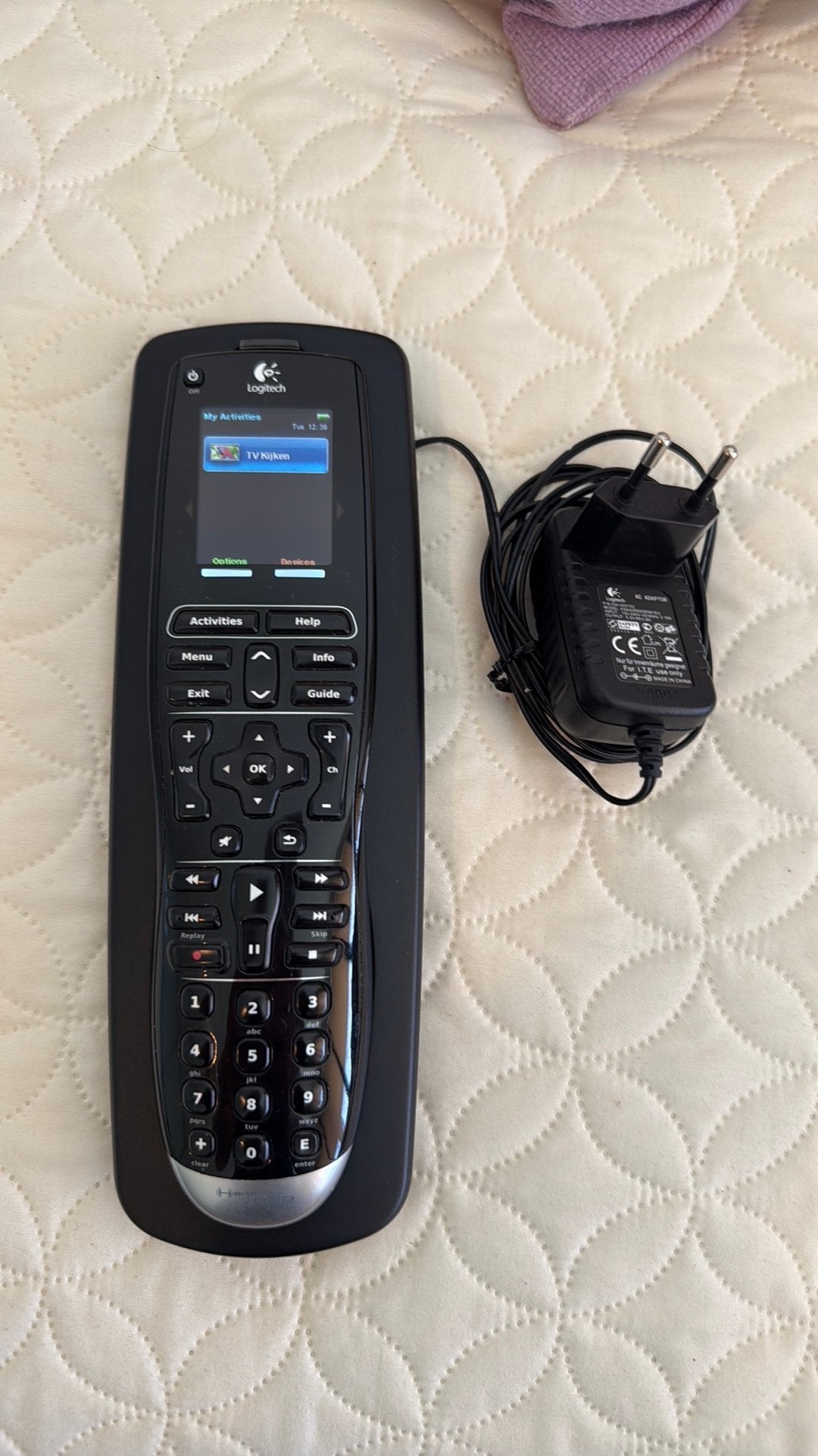 Harmony One afstandbediening (incl oplader), Verzenden, Gebruikt, Tv
