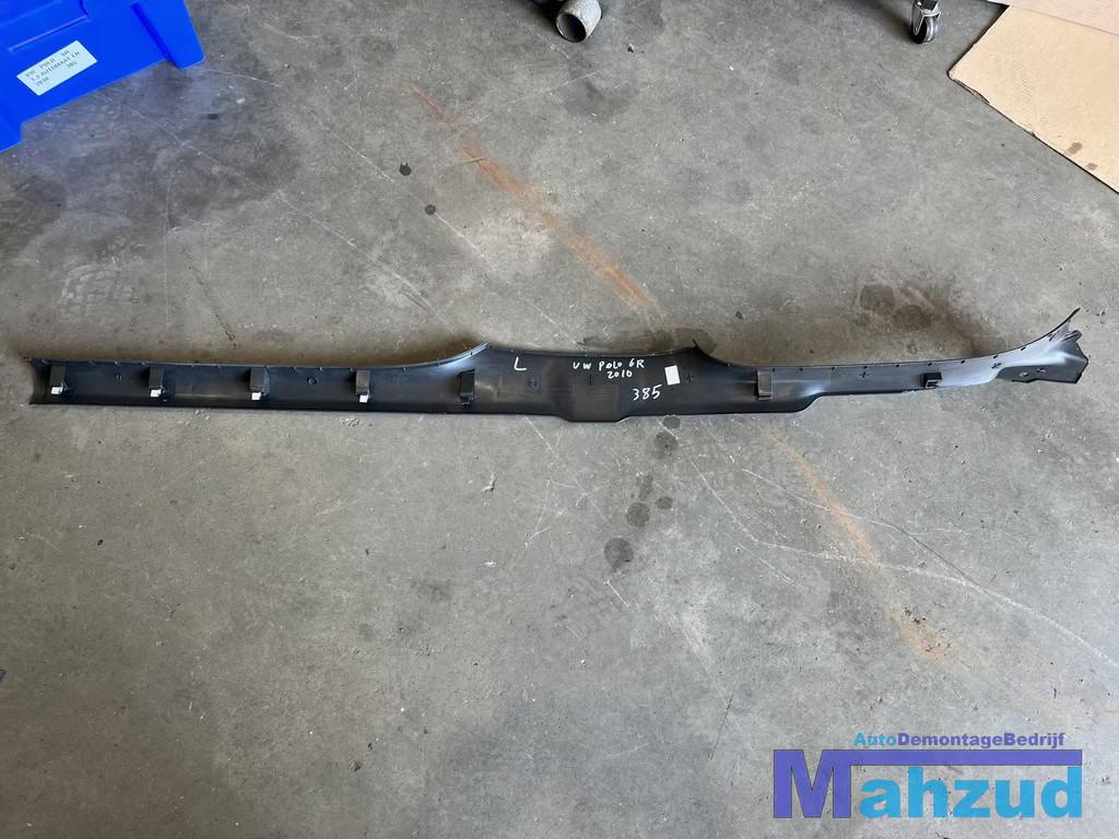 VW POLO 6R 5 deurs RECHTS instaplijst 2009-2016, Gebruikt, Volkswagen, Volkswagen AG, Berliner Ring 2
38440  Wolfsburg, DE