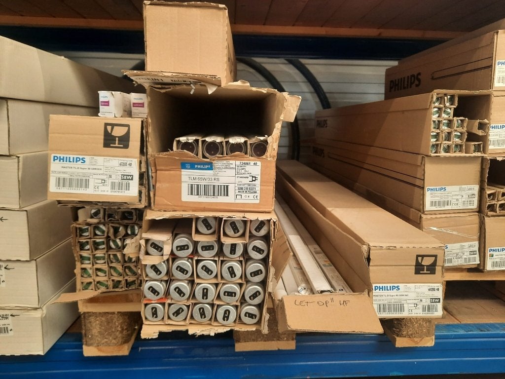 Grote partij TL buizen, Ophalen, Nieuw